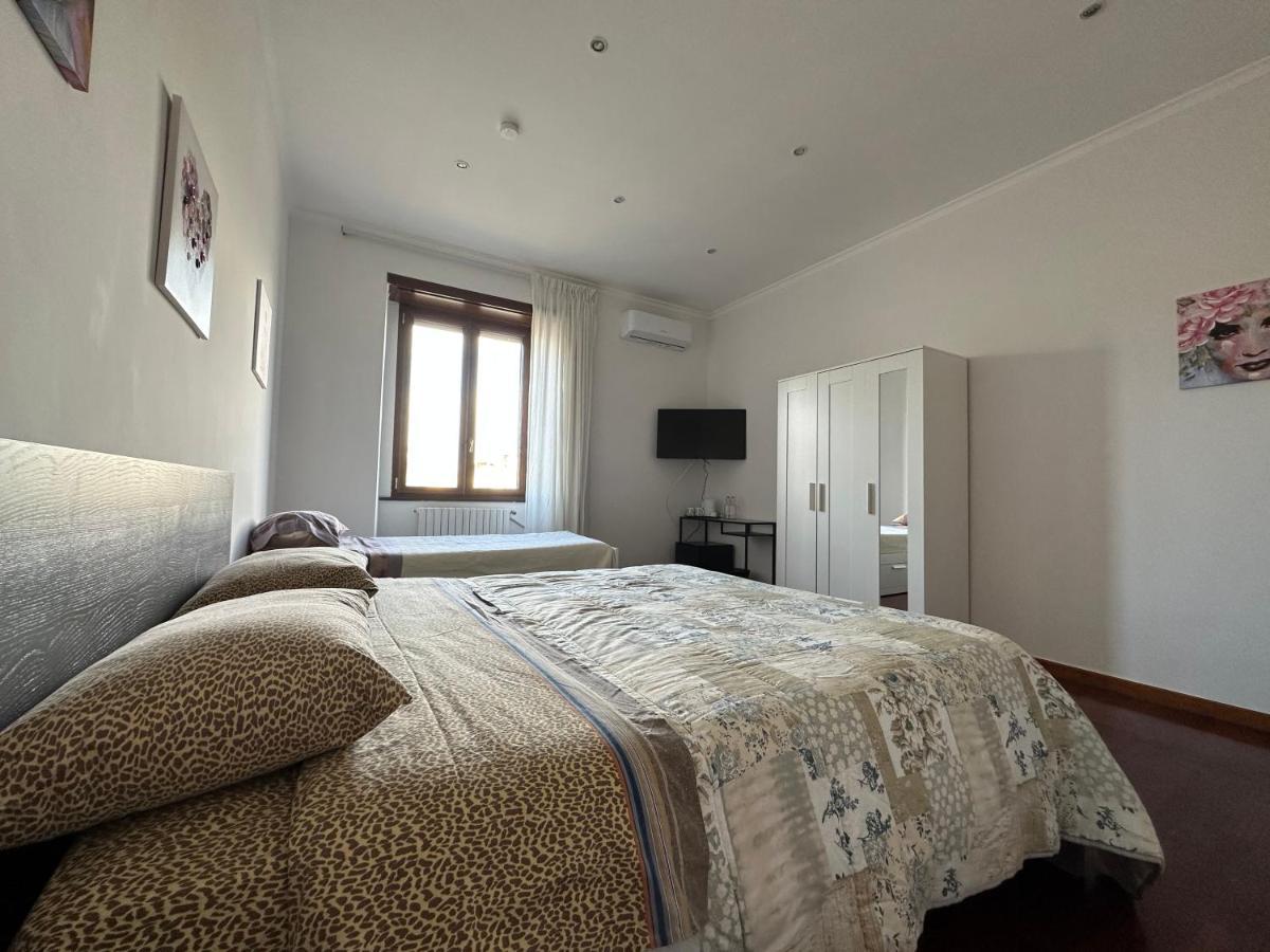 Bruno House Panzió Nápoly Kültér fotó