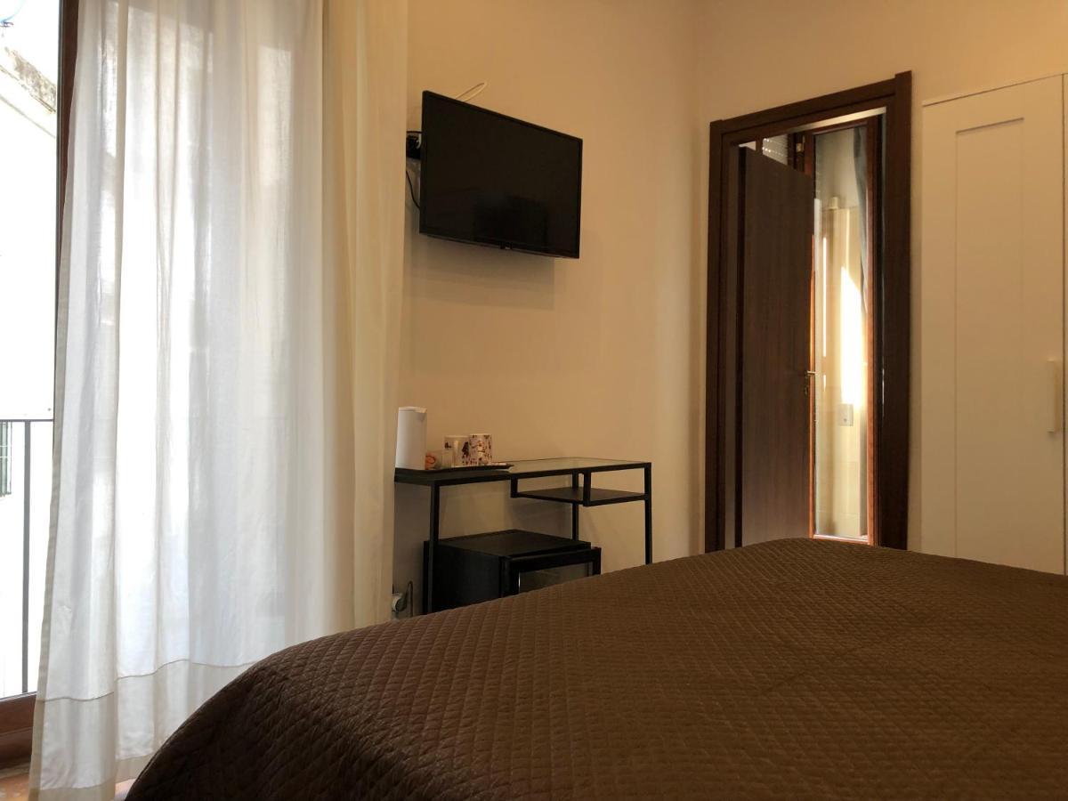 Bruno House Panzió Nápoly Kültér fotó