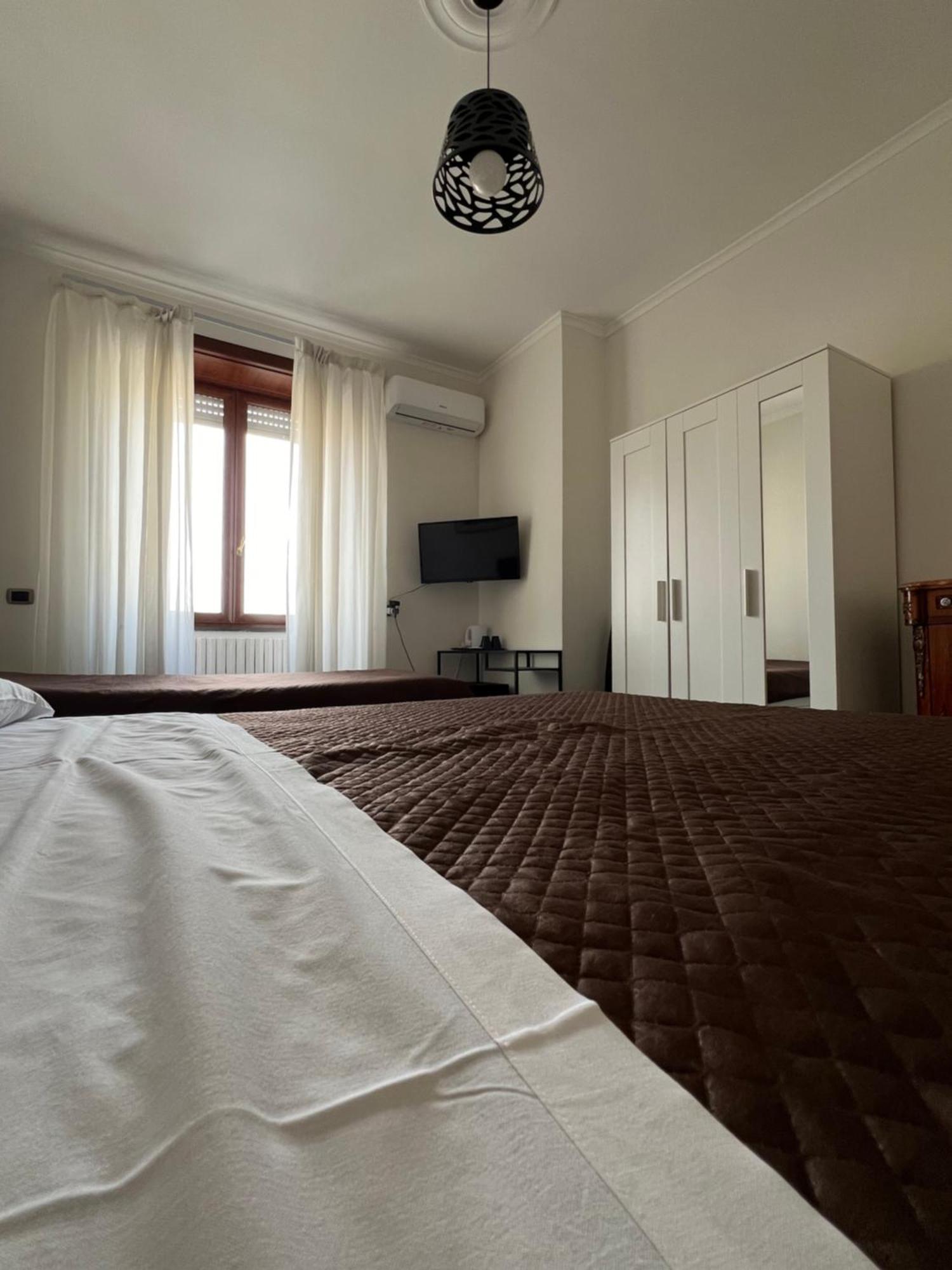 Bruno House Panzió Nápoly Kültér fotó