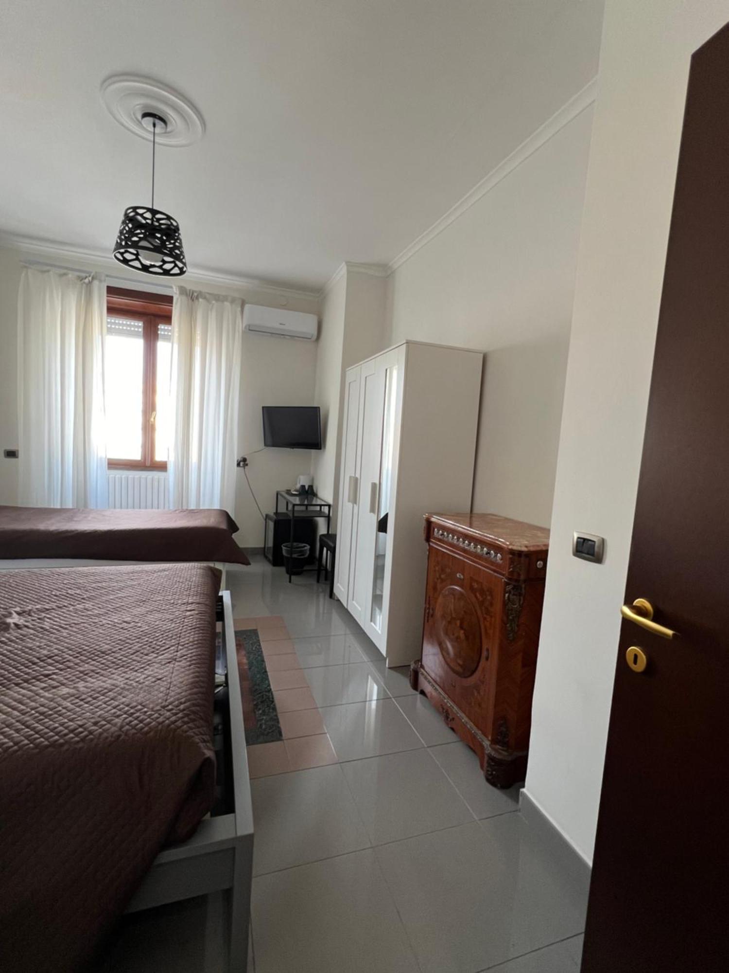 Bruno House Panzió Nápoly Kültér fotó