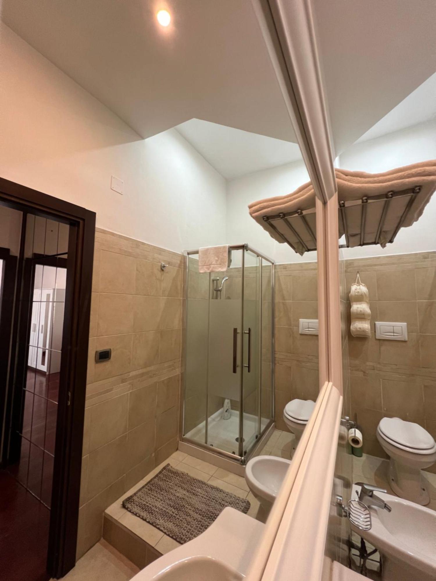 Bruno House Panzió Nápoly Kültér fotó